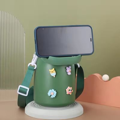 Дизайн мультфильмов 800 мл Большая кубка для живота Изоляция для детей Милые вакуумные бутылки Термос со соломой