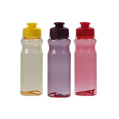 Спортивные OEM без BPA пластиковые чаши для питья Бутылки с водой с ремнем для всех условий