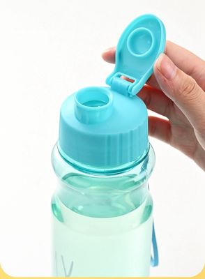 500 мл PET BPA свободные чашки пластиковые бутылки для питьевой воды с ремнем для фитнес-программ