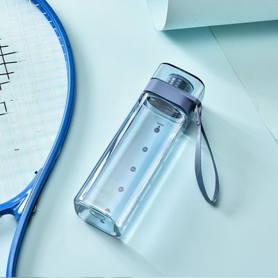 Красочная пластиковая квадратная бутылка для воды с водонепроницаемой крышкой и ручкой