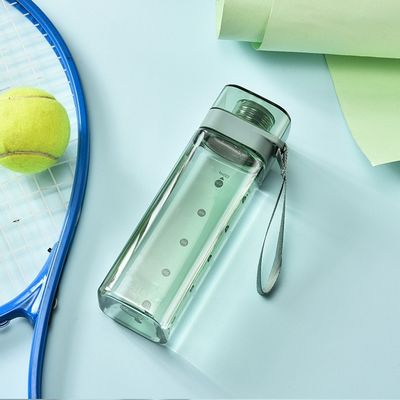 Красочная пластиковая квадратная бутылка для воды с водонепроницаемой крышкой и ручкой