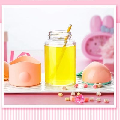 Стеклянный стакан с креативным дизайном мультфильма кролика и портативным герметичным дизайном