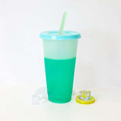 16 унций / 24 унций свободный от BPA пластиковый чашка для кофе бутылка с холодной водой с крышкой и соломой идеально подходит для повседневного использования