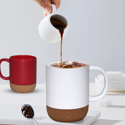 14 OZ Корковая основа Каменное изделие Матовый индивидуальный дизайн День матери День святого Валентина Керамические индивидуальные кружки с крышкой PP