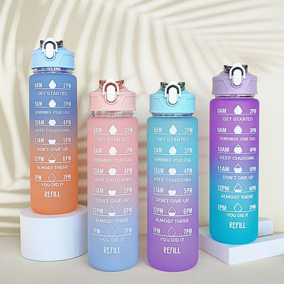 Оставайтесь увлажненными на ходу с 900Ml Bpa свободный Градиентный цвет наружной спортивной бутылки с водой
