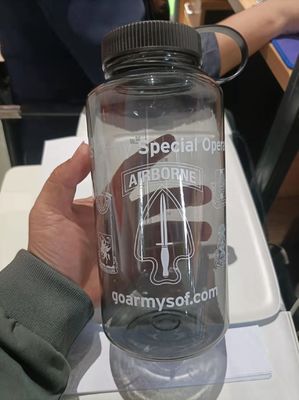 1000 мл свободный от Bpa пластиковый прозрачный жидкий бутылка с весом для спорта на открытом воздухе