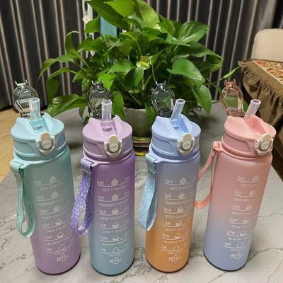 Экологический BPA FREE Градиентный цвет Мотивационный спортзал Фитнес Спорт Тритан Бутылка воды