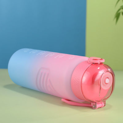 Образец предоставить 1L пластиковый BPA свободный спортивный тренажерный зал бутылка с водой с маркером времени и соломой